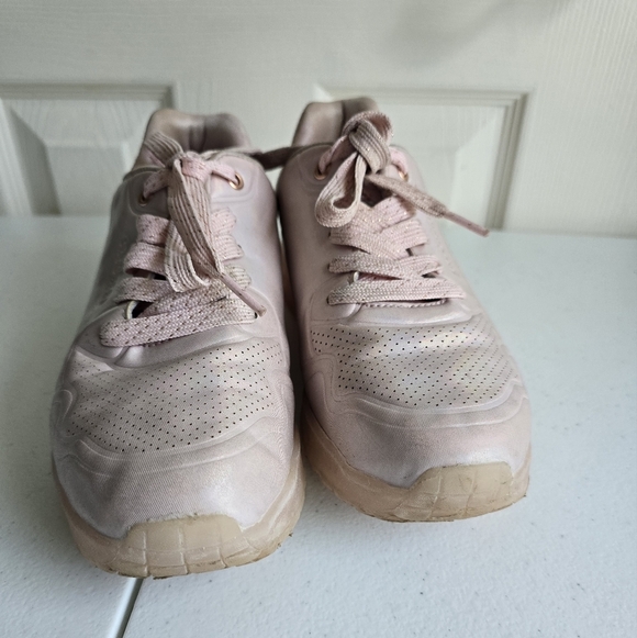 Skechers Girls Pink Sneakers Size 3.5 - Picture 3 of 11